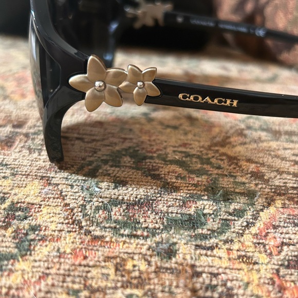 Coach Integration Flower Sunglasses - Picture 8 of 9